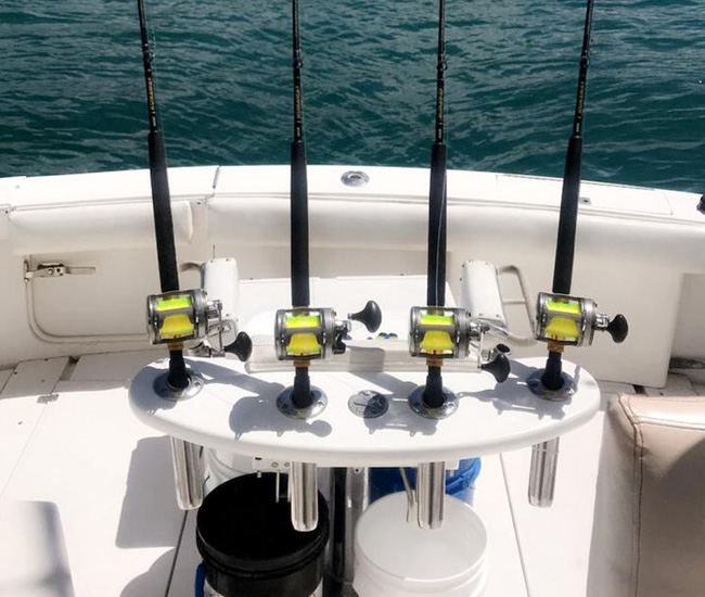 Runaway yatch flamingo