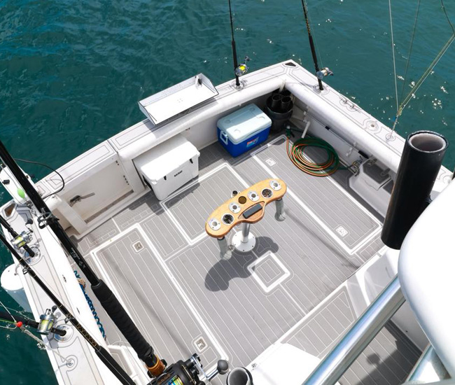 Chasin Fins yatch tamarindo