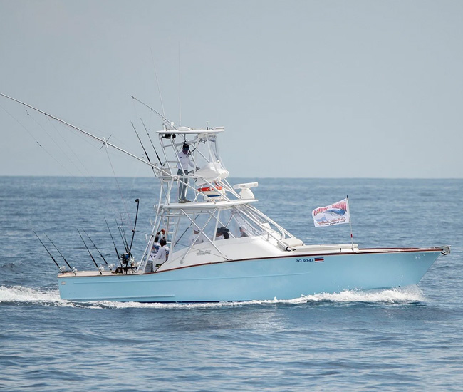 Pacific Fly yacht Los Suenos