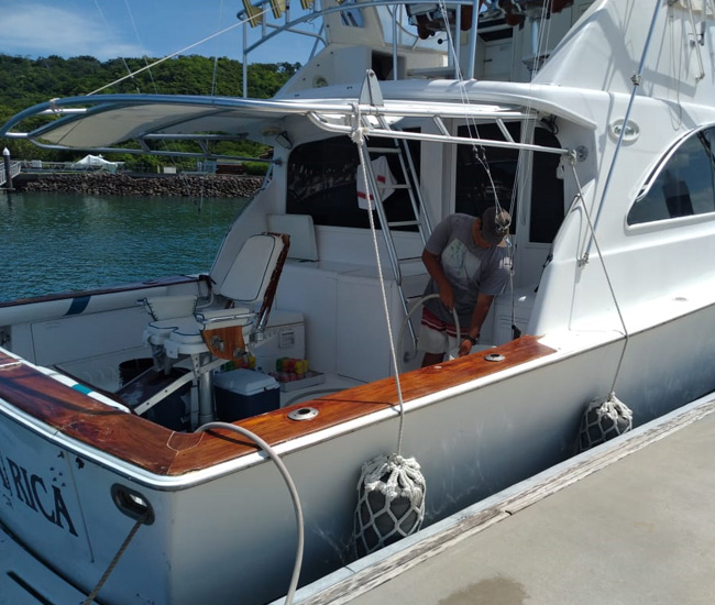 Mamacita boat Papagayo