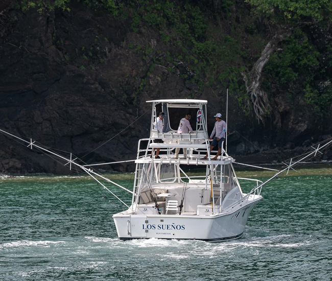 Los Suenos yacht Los Suenos