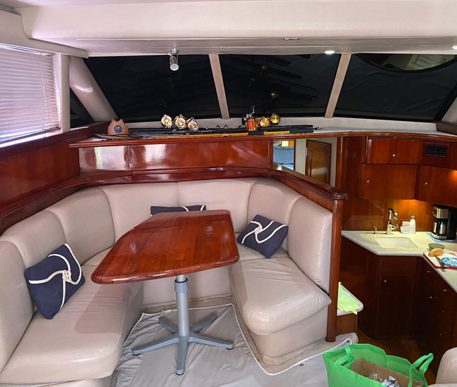 Silverton yacht costa rica