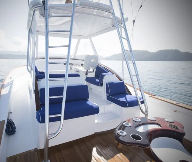 Pacific Fly yacht Los Suenos