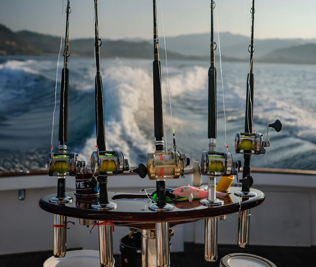 Pacific Fly yacht Los Suenos