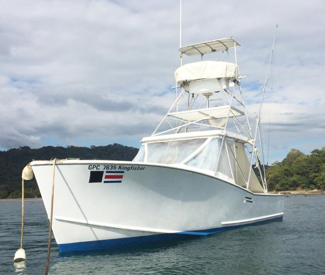 king fisher boat in samara beach