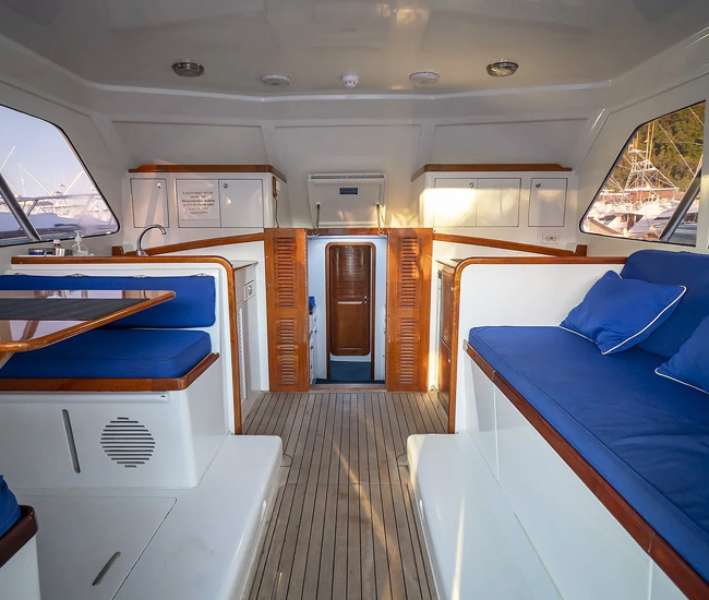 Pacific fly yacht Maverick Los suenos