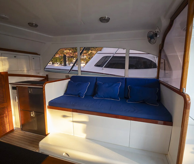 Pacific fly yacht Maverick Los suenos