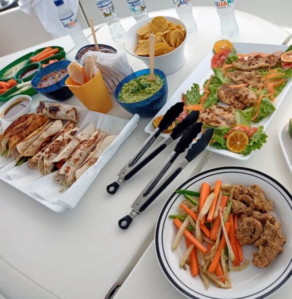 catamaran-600×614 private catamaran tours lunch