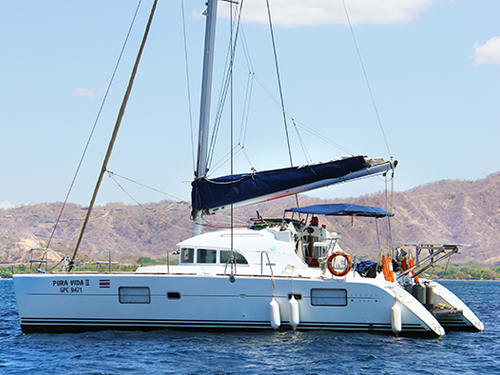 Pura Vida Catamaran