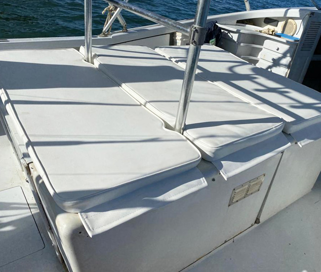 king fisher boat in samara beach